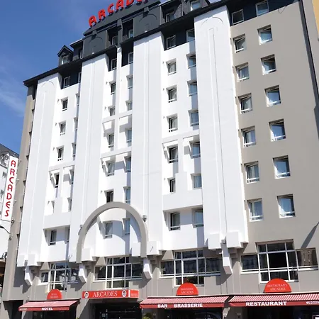 Hotel Arcades 3*