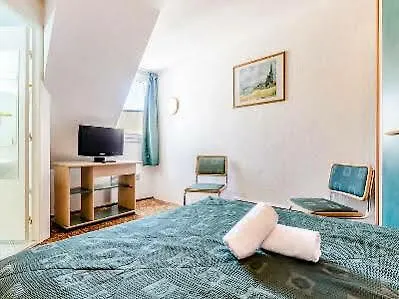 Hotel Arcades 3*