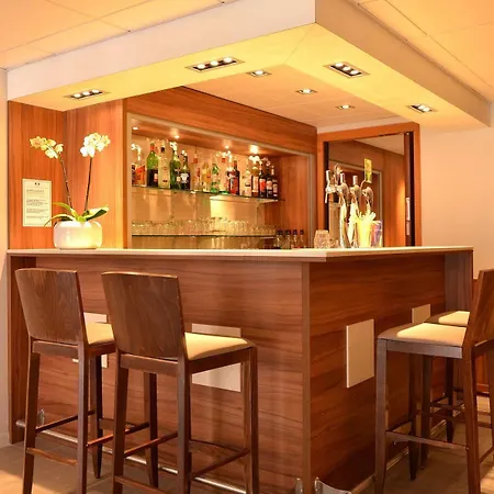 Arcades Hotel 3*