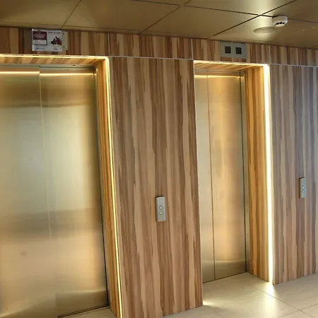 Arcades Hotel 3*