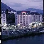 Arcades Hotel